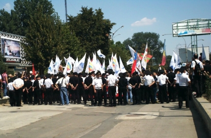 Poziţia publică cu privire la evenimente...